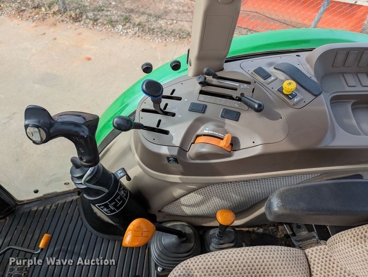 image for item LF9754 2014 John Deere 5058E  MFWD tractor