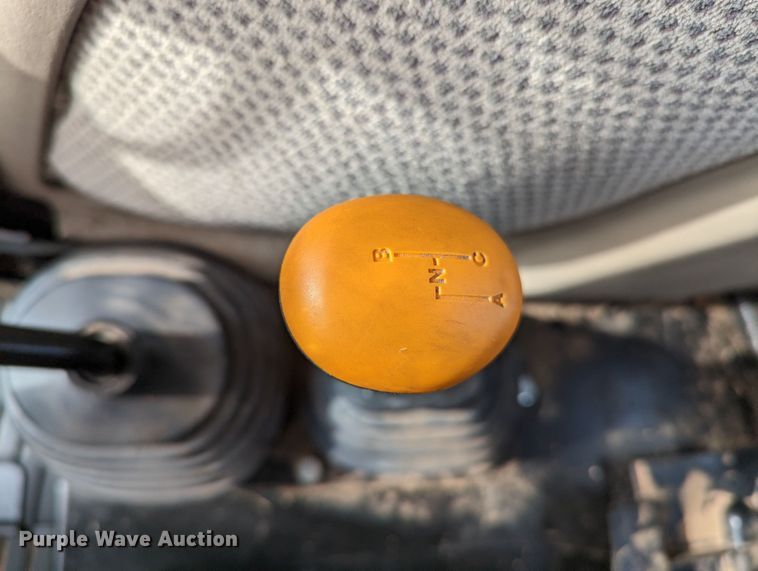 image for item LF9754 2014 John Deere 5058E  MFWD tractor