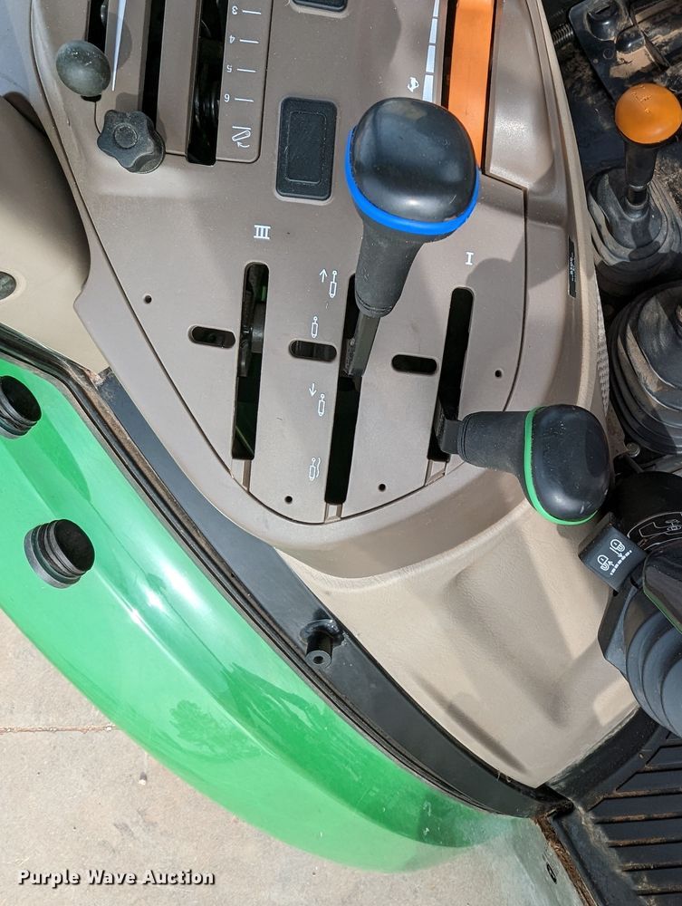 image for item LF9754 2014 John Deere 5058E  MFWD tractor