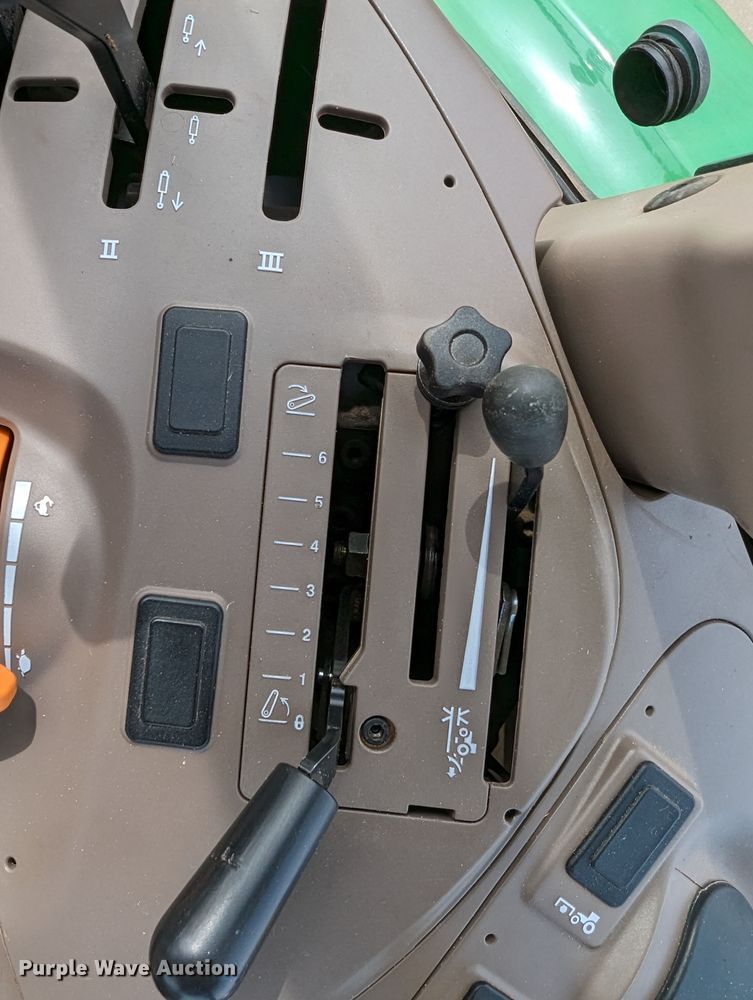 image for item LF9754 2014 John Deere 5058E  MFWD tractor