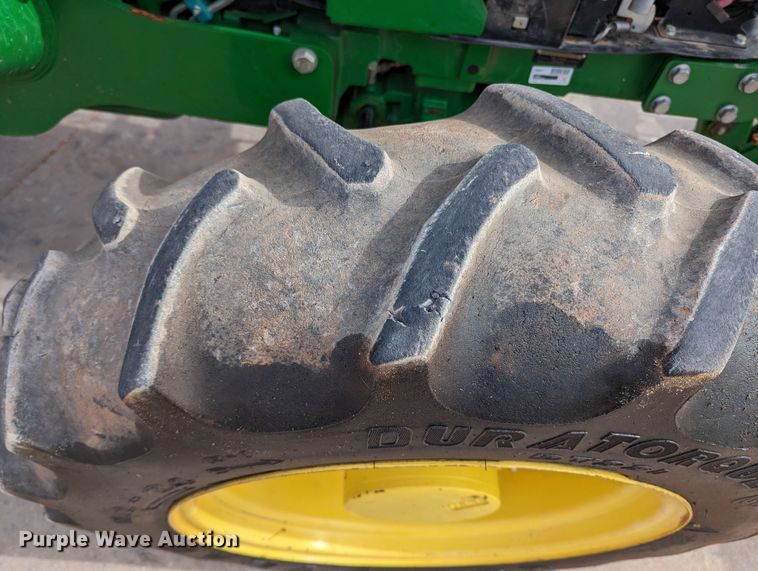 image for item LF9754 2014 John Deere 5058E  MFWD tractor