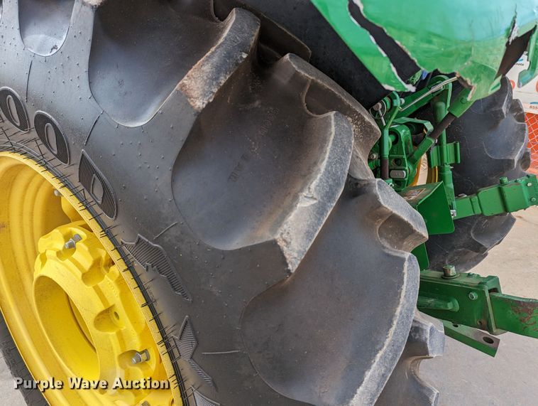 image for item LF9754 2014 John Deere 5058E  MFWD tractor