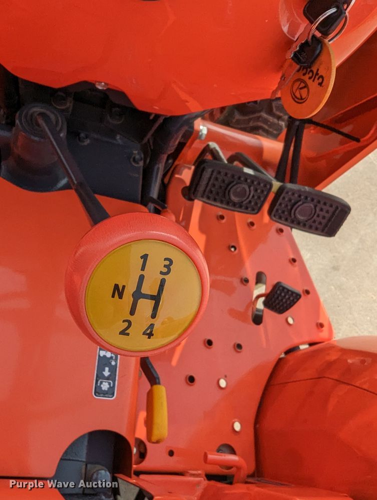 image for item LF9755 2021 Kubota L3901DT  MFWD tractor