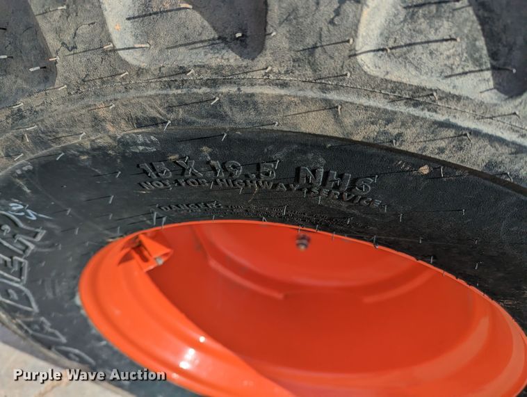 image for item LF9755 2021 Kubota L3901DT  MFWD tractor