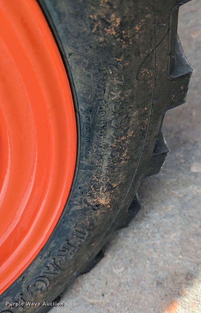 image for item LF9755 2021 Kubota L3901DT  MFWD tractor