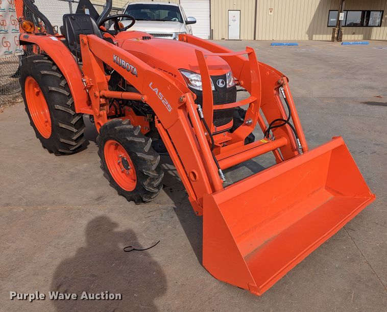 image for item LF9758 Kubota L2501DT  MFWD tractor