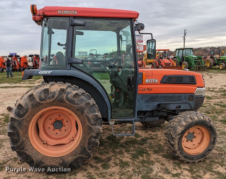 image for item LF9761 2004 Kubota L4630D  MFWD tractor