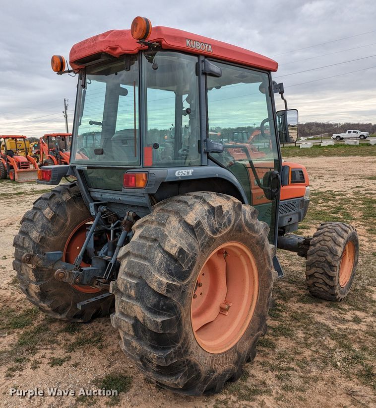 image for item LF9761 2004 Kubota L4630D  MFWD tractor