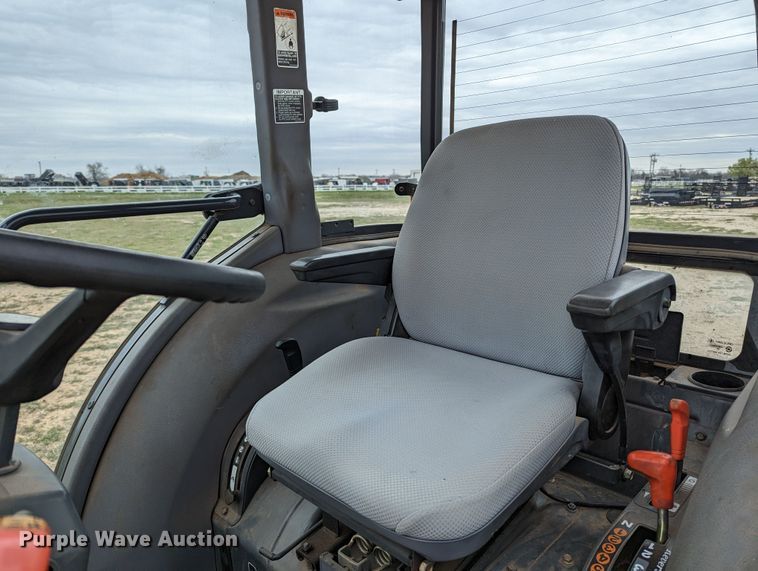 image for item LF9761 2004 Kubota L4630D  MFWD tractor