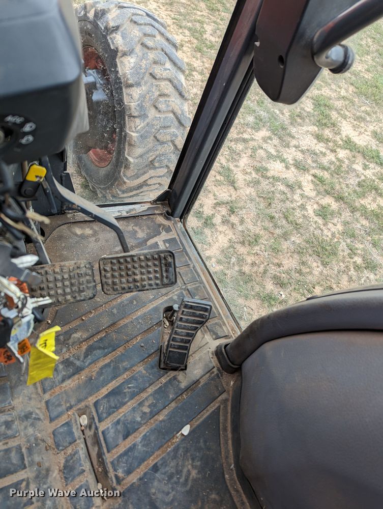 image for item LF9761 2004 Kubota L4630D  MFWD tractor