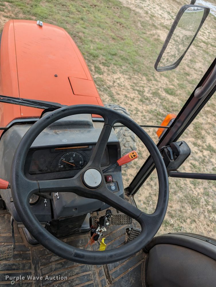 image for item LF9761 2004 Kubota L4630D  MFWD tractor