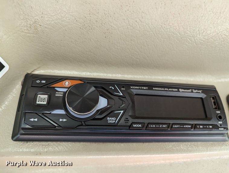 image for item LF9761 2004 Kubota L4630D  MFWD tractor