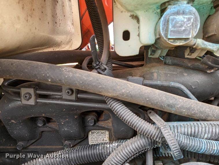 image for item LF9761 2004 Kubota L4630D  MFWD tractor