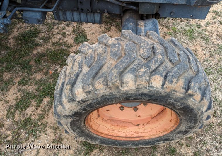 image for item LF9761 2004 Kubota L4630D  MFWD tractor