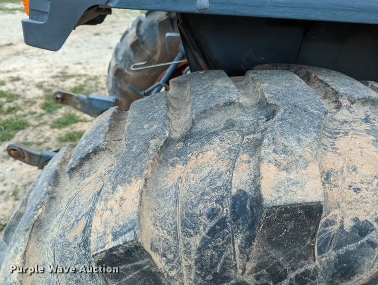 image for item LF9761 2004 Kubota L4630D  MFWD tractor