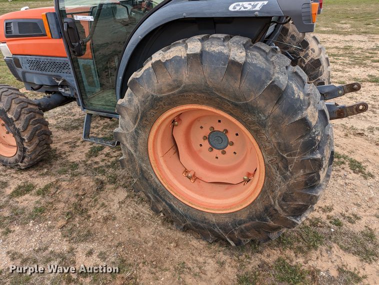 image for item LF9761 2004 Kubota L4630D  MFWD tractor
