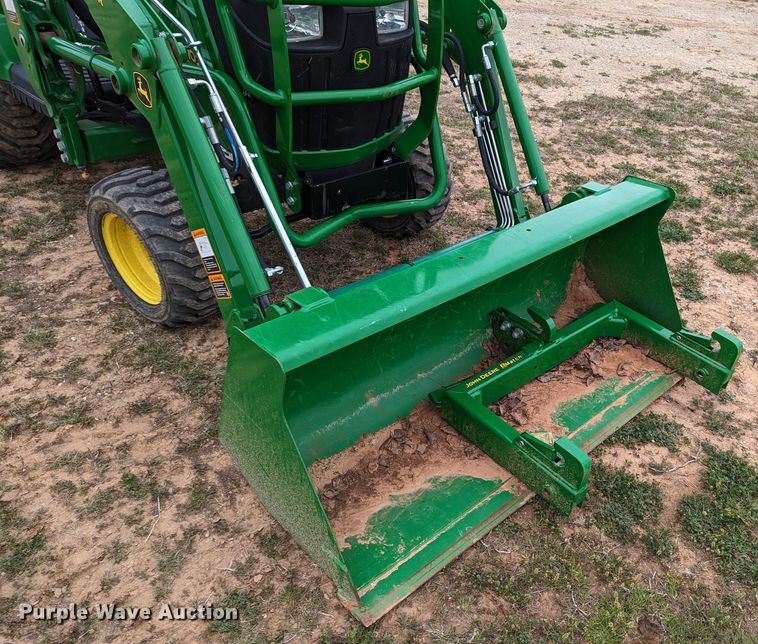 image for item LF9762 2019 John Deere 1023E  tractor