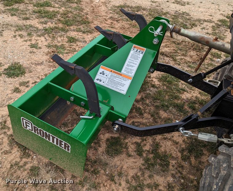 image for item LF9762 2019 John Deere 1023E  tractor