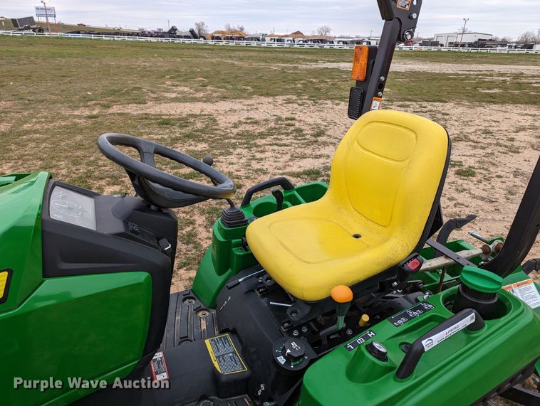 image for item LF9762 2019 John Deere 1023E  tractor