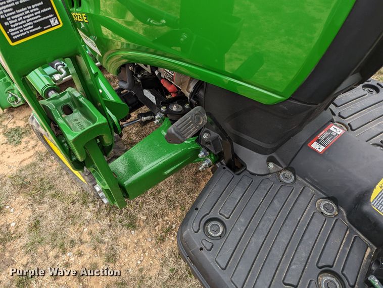 image for item LF9762 2019 John Deere 1023E  tractor