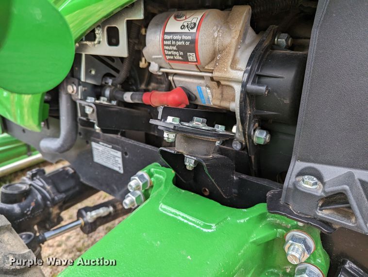 image for item LF9762 2019 John Deere 1023E  tractor