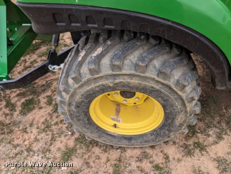 image for item LF9762 2019 John Deere 1023E  tractor