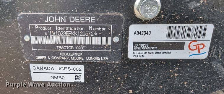image for item LF9762 2019 John Deere 1023E  tractor
