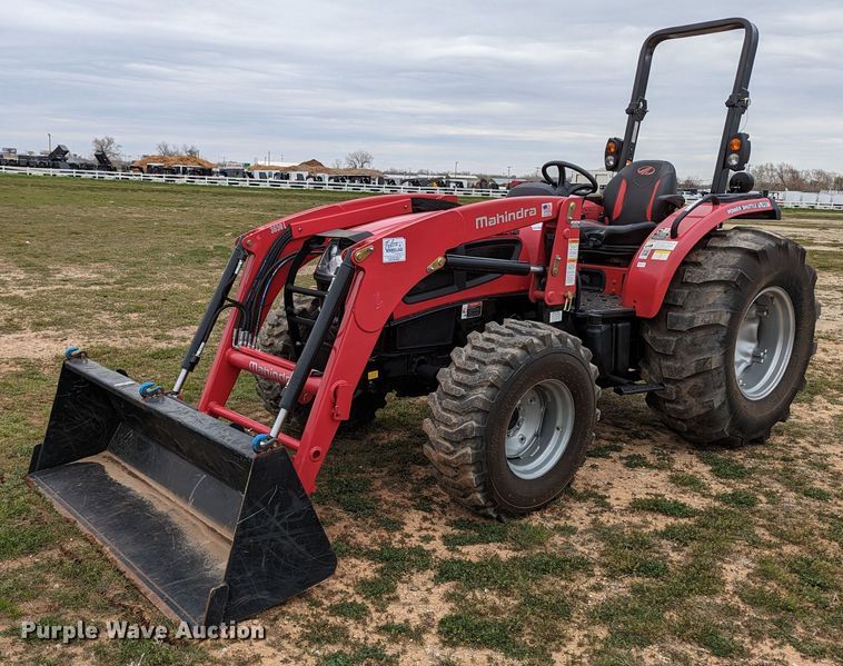 image for item LF9763 2020 Mahindra 3650  MFWD tractor