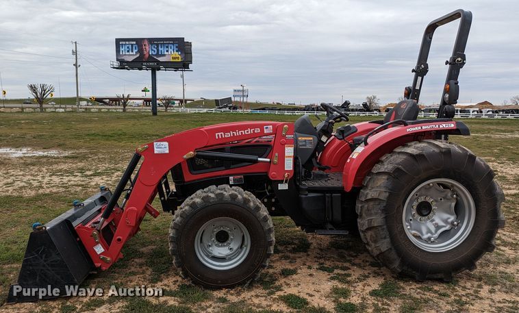 image for item LF9763 2020 Mahindra 3650  MFWD tractor