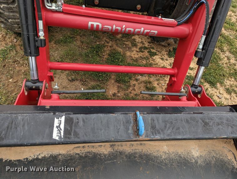 image for item LF9763 2020 Mahindra 3650  MFWD tractor