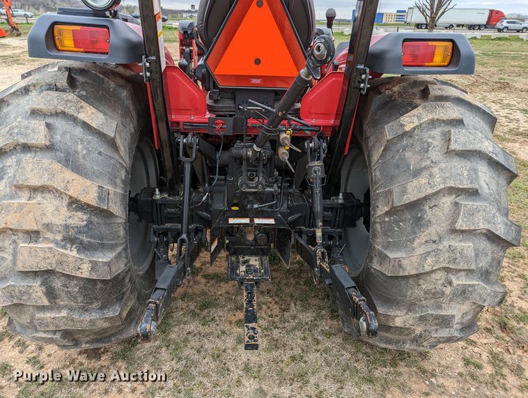 image for item LF9763 2020 Mahindra 3650  MFWD tractor