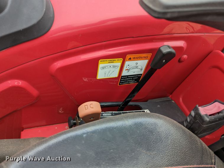 image for item LF9763 2020 Mahindra 3650  MFWD tractor