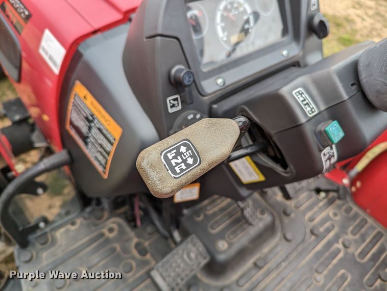 image for item LF9763 2020 Mahindra 3650  MFWD tractor