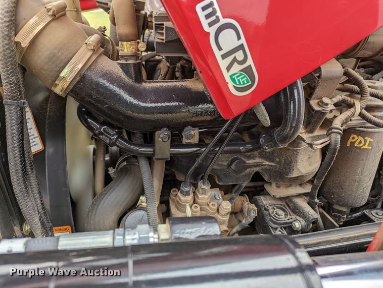 image for item LF9763 2020 Mahindra 3650  MFWD tractor