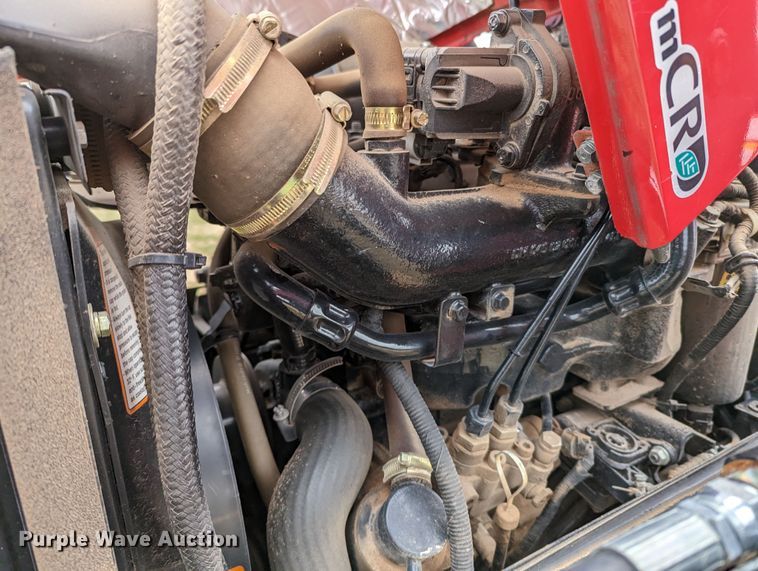 image for item LF9763 2020 Mahindra 3650  MFWD tractor