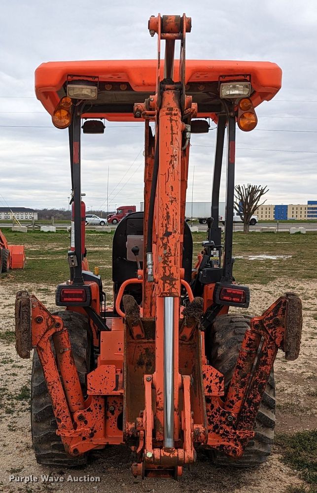 image for item LF9765 2007 Kubota B26  backhoe