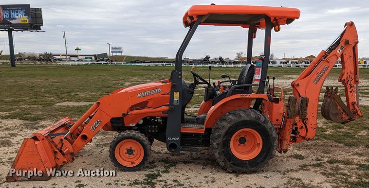 image for item LF9765 2007 Kubota B26  backhoe