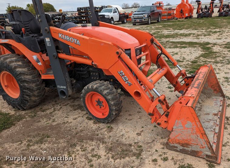 image for item LF9765 2007 Kubota B26  backhoe