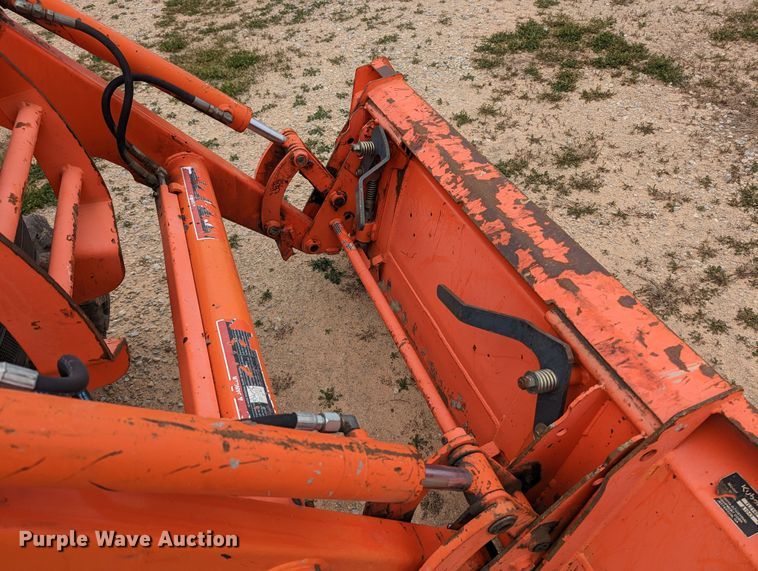 image for item LF9765 2007 Kubota B26  backhoe