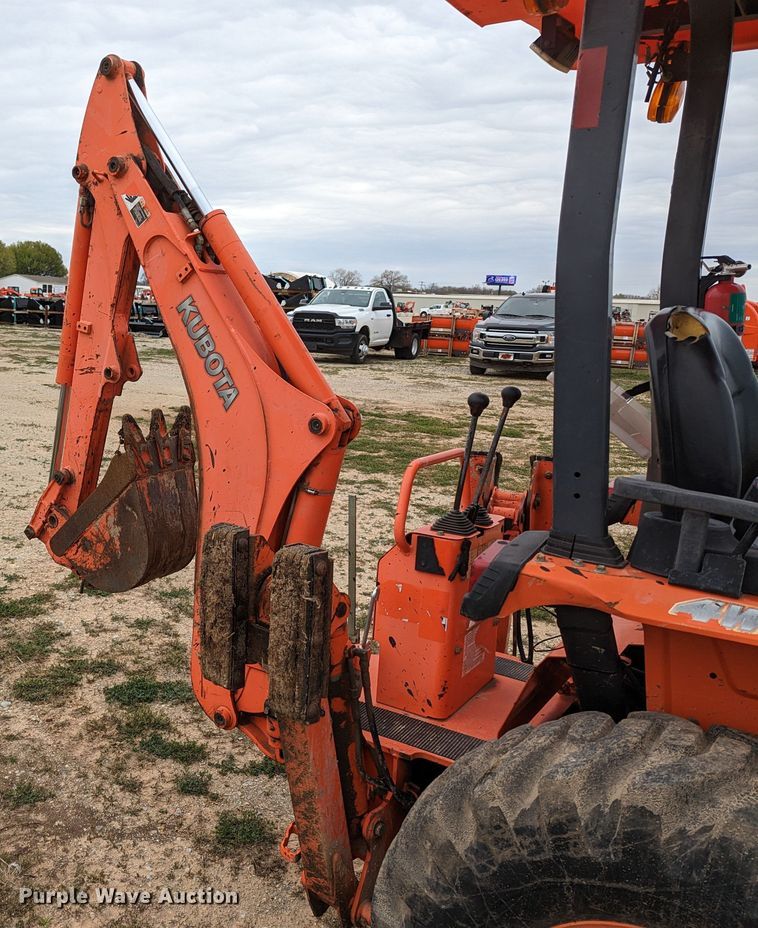 image for item LF9765 2007 Kubota B26  backhoe