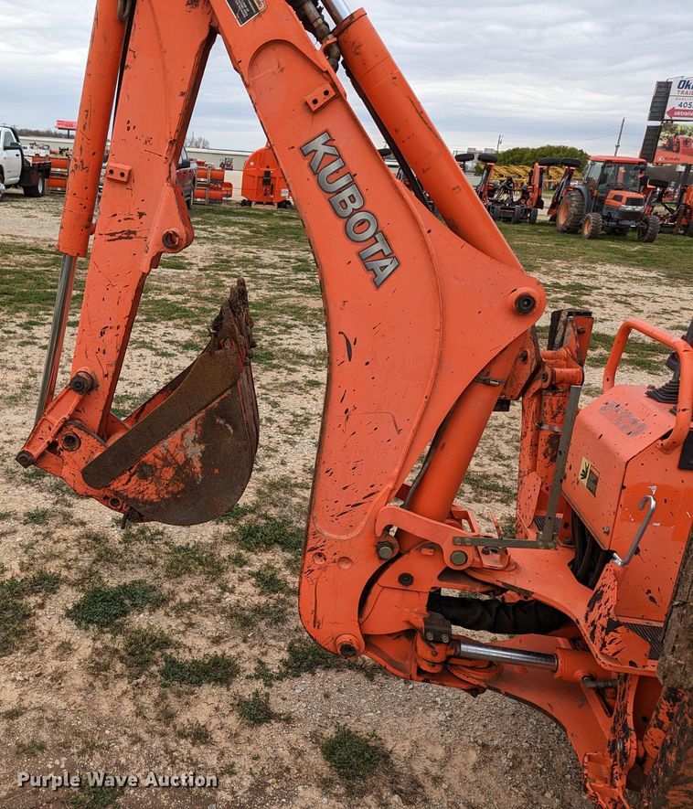 image for item LF9765 2007 Kubota B26  backhoe