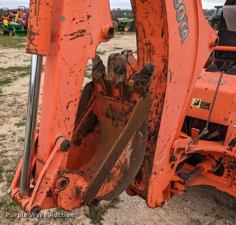 image for item LF9765 2007 Kubota B26  backhoe