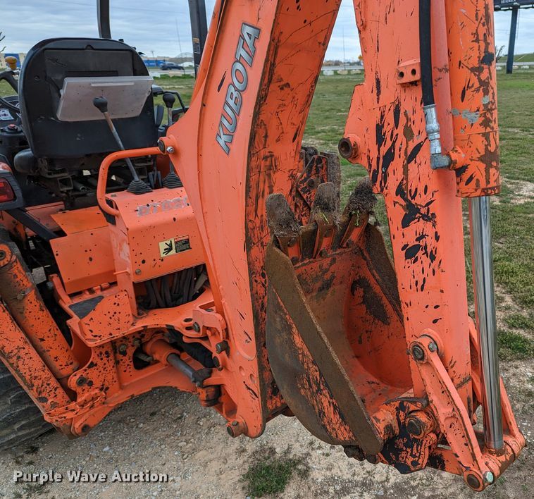 image for item LF9765 2007 Kubota B26  backhoe