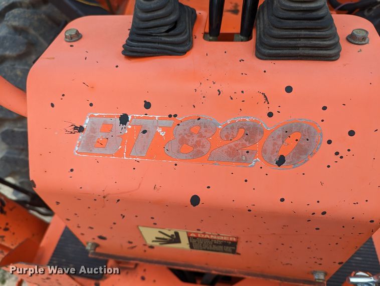 image for item LF9765 2007 Kubota B26  backhoe