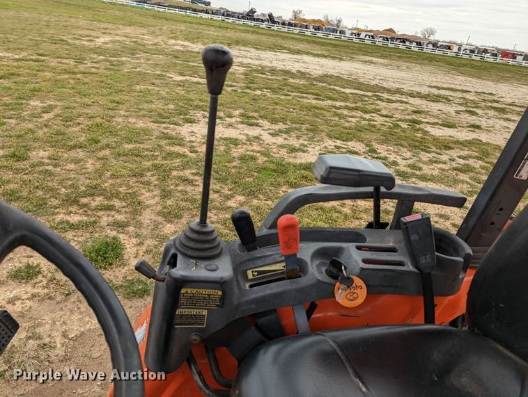 image for item LF9765 2007 Kubota B26  backhoe