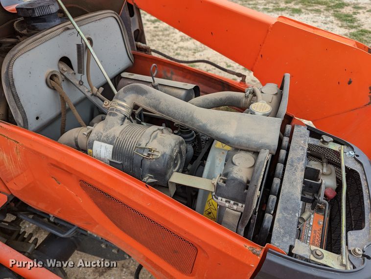 image for item LF9765 2007 Kubota B26  backhoe