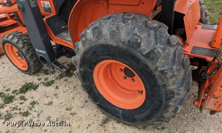 image for item LF9765 2007 Kubota B26  backhoe
