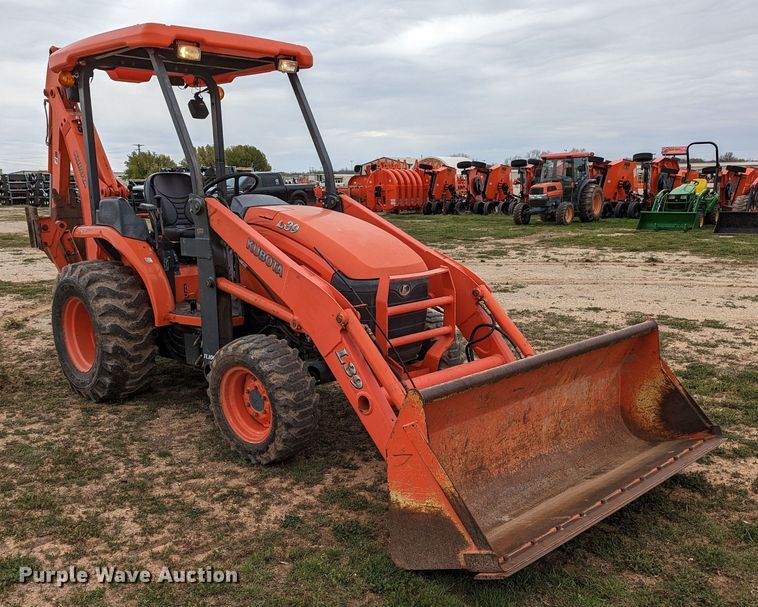 image for item LF9766 2005 Kubota L39TLB  backhoe