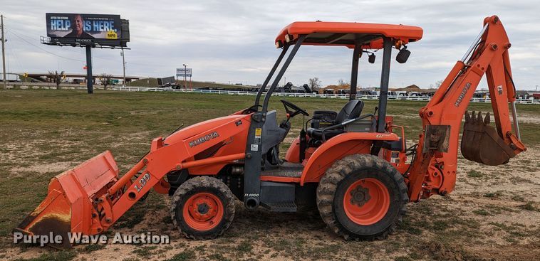 image for item LF9766 2005 Kubota L39TLB  backhoe