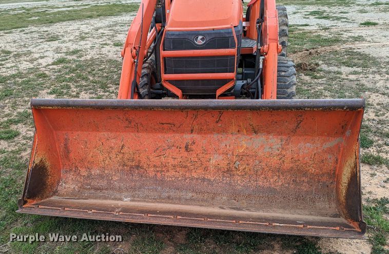 image for item LF9766 2005 Kubota L39TLB  backhoe